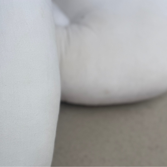 Set of Two Queen White Pillows inserts ergonomic core cervical support pillows - Picture 6 of 10